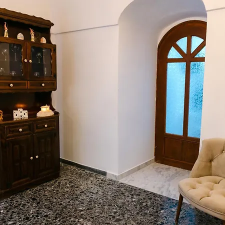 Megalochori Traditional House With Jacuzzi *