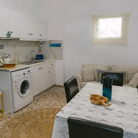 Megalochori Traditional House With Jacuzzi * Megalochori (Santorini)