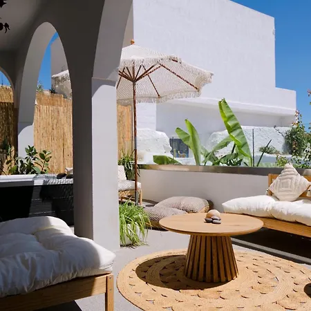 Megalochori Traditional House With Jacuzzi *